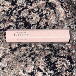 Burberry Body Tender in Soft Pink Box